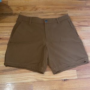 Like New Lululemon commission khaki shorts